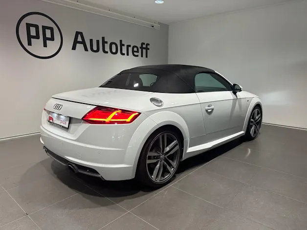 Audi TT Roadster 2.0 TFSI quattro S-tronic