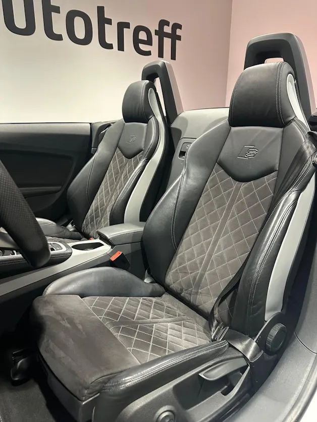 Audi TT Roadster 2.0 TFSI quattro S-tronic