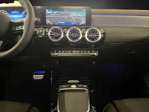 Mercedes-Benz A 250 e EQ Star 8G-DCT