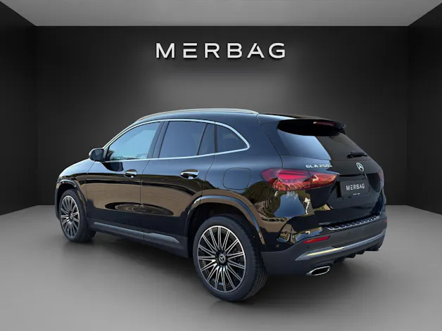 Mercedes-Benz GLA 250 e 8G-DCT EQ Star