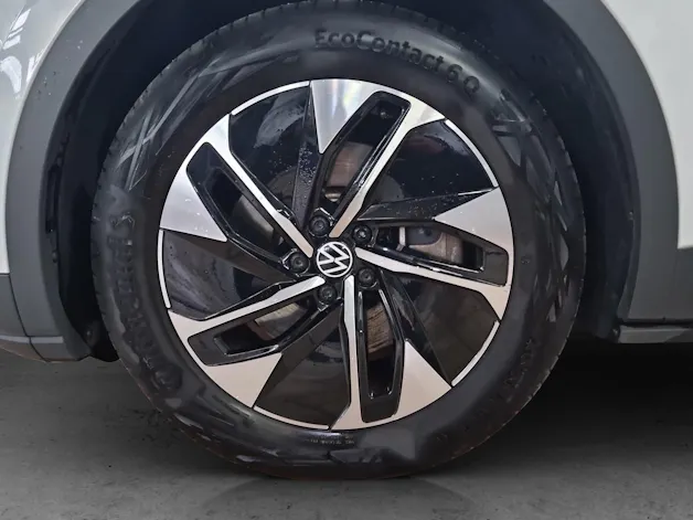 VW ID.4 Pro Performance 77 kWh Family