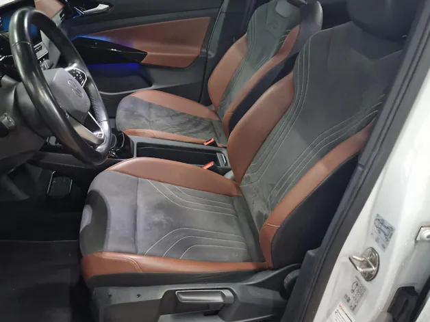 VW ID.4 Pro Performance 77 kWh Family