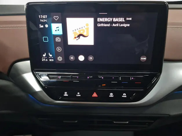 VW ID.4 Pro Performance 77 kWh Family