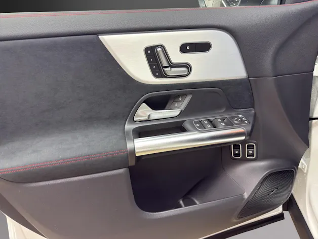 Mercedes-Benz GLA 250 e EQ Star 8G-DCT