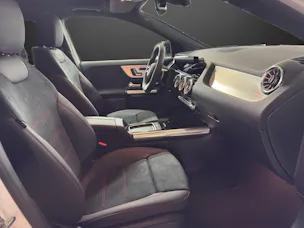 Mercedes-Benz GLA 250 e EQ Star 8G-DCT