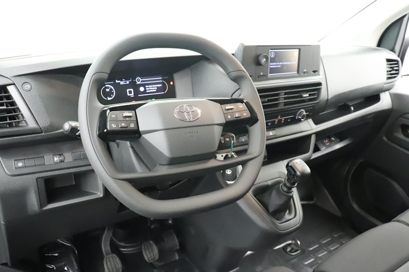 Vehicle image TOYOTA PROACE