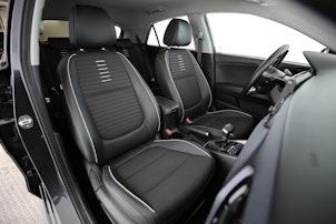 Vehicle image OPEL Grandland 1.6 T PHEV Elegance