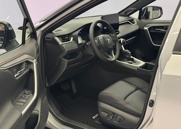 Vehicle image 6 Vehicle image 6