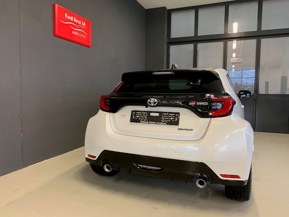 Vehicle image 12 Vehicle image 12