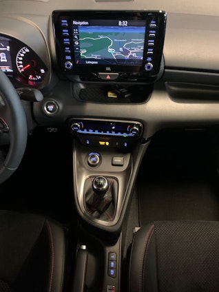 Vehicle image 3 Vehicle image 3