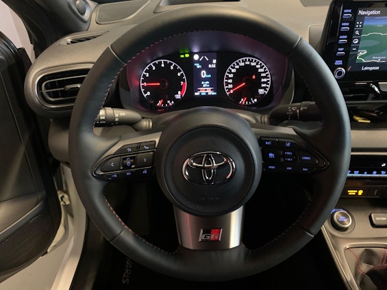 Vehicle image 5 Vehicle image 5