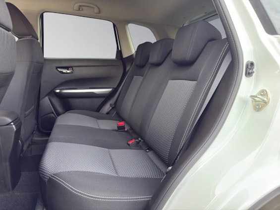 Vehicle image 14 Vehicle image 14