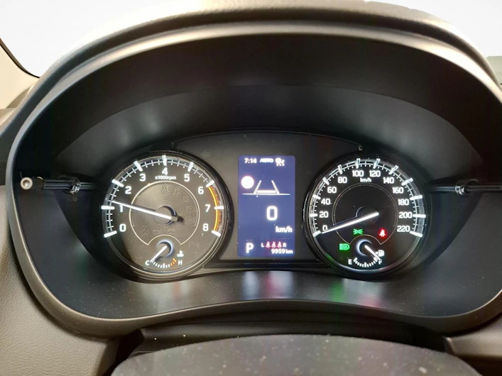 Fahrzeugbild SUZUKI S-CROSS