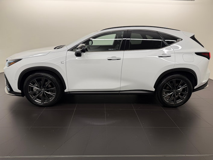 Vehicle image LEXUS NX