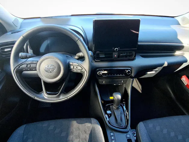 Toyota Yaris 1.5 VVT-i HSD Trend