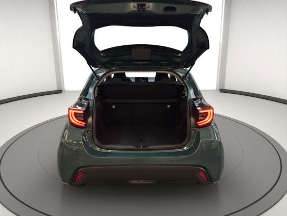 Vehicle image 13 Vehicle image 13