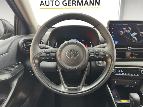 Vehicle image 10 Vehicle image 10