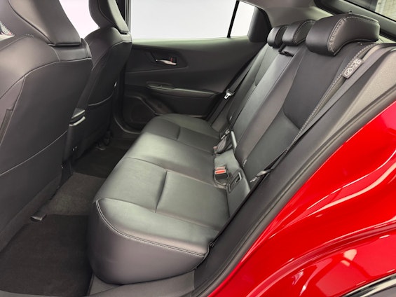 Vehicle image 9 Vehicle image 9