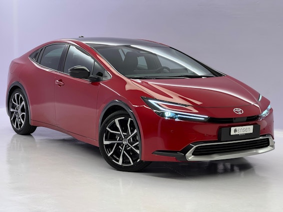 First vehicle image First vehicle image