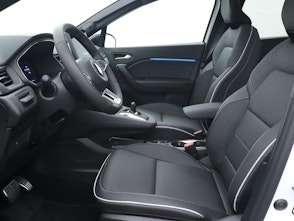 Vehicle image MITSUBISHI Grandis 1.8 HEV Instyle