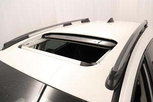 Vehicle image SUBARU Crosstrek 2.0i e-Boxer Luxury