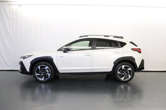 SUBARU Crosstrek 2.0i e-Boxer Luxury 3