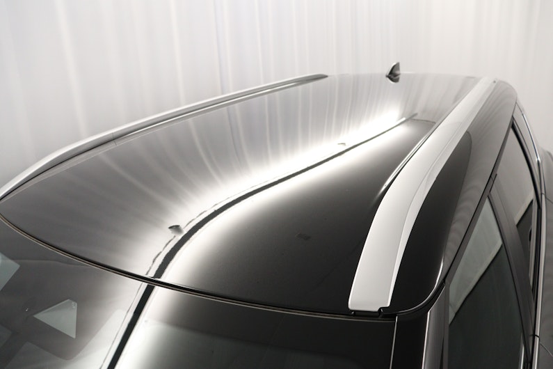 Vehicle image MITSUBISHI OUTLANDER