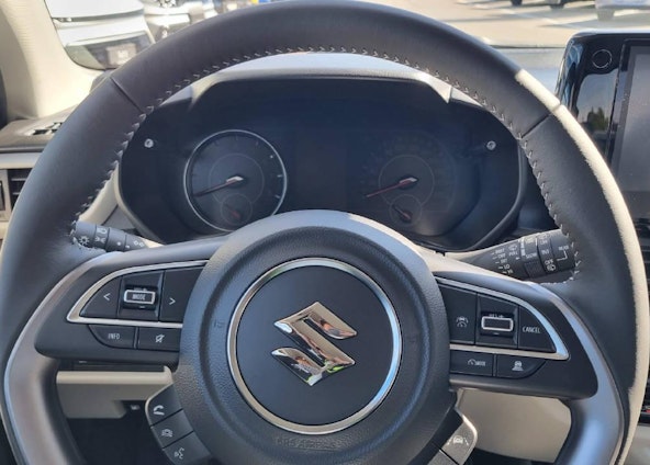 Vehicle image 9 Vehicle image 9