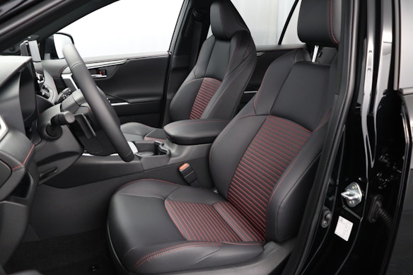 TOYOTA RAV4 2.5 Plug-In-Hybrid Premium 2