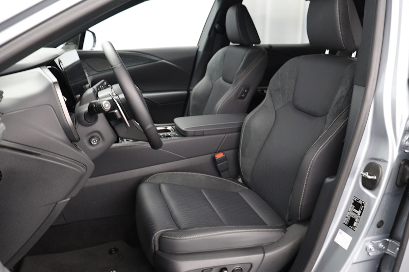 Vehicle image LEXUS RX