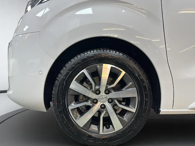 Toyota PROACE Verso L2 2.0 D Trend AT 177