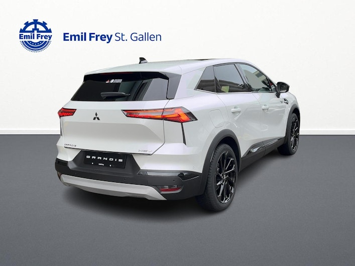 Vehicle image MITSUBISHI GRANDIS