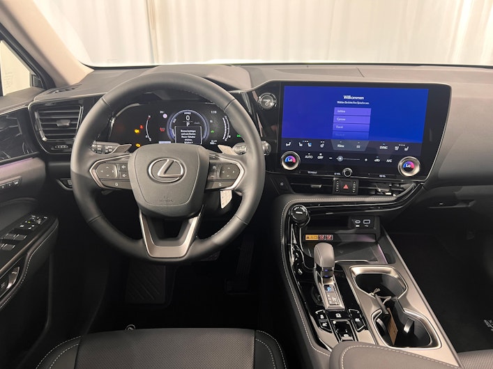 Vehicle image LEXUS NX