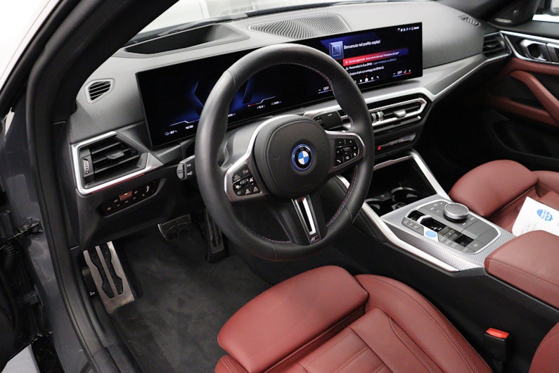 Vehicle image BMW i4