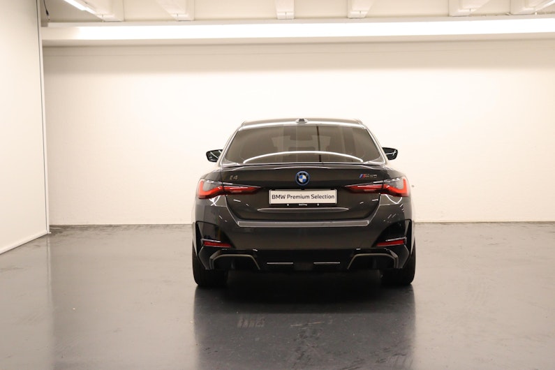 Vehicle image BMW i4