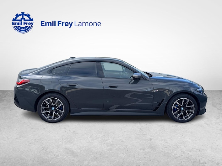 Vehicle image BMW i4