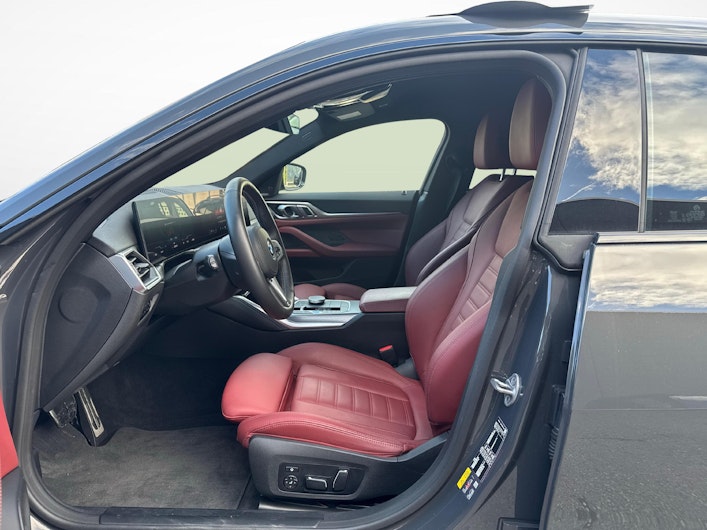 Vehicle image BMW i4