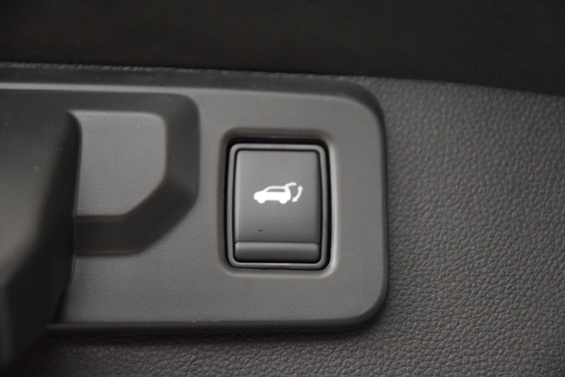 Vehicle image MITSUBISHI GRANDIS