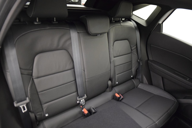 Vehicle image MITSUBISHI GRANDIS