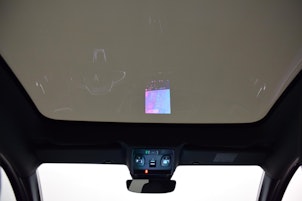 Vehicle image MITSUBISHI Grandis 1.8 HEV Instyle