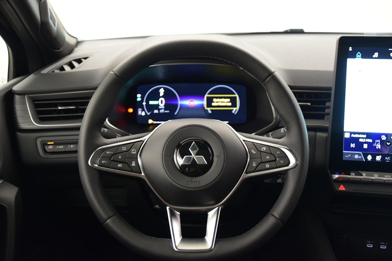 Vehicle image MITSUBISHI GRANDIS