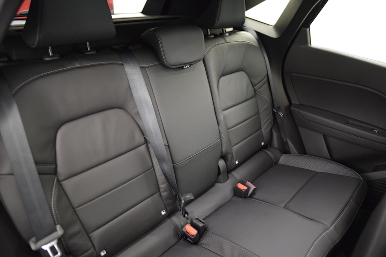 Vehicle image MITSUBISHI GRANDIS