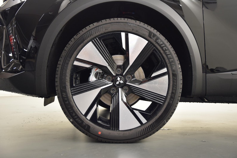 Vehicle image MITSUBISHI GRANDIS