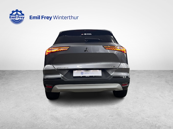 Vehicle image MITSUBISHI GRANDIS