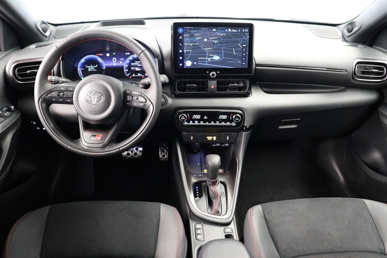 Fahrzeugbild TOYOTA YARIS