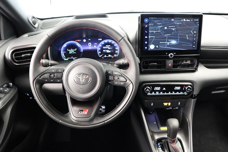 Fahrzeugbild TOYOTA YARIS