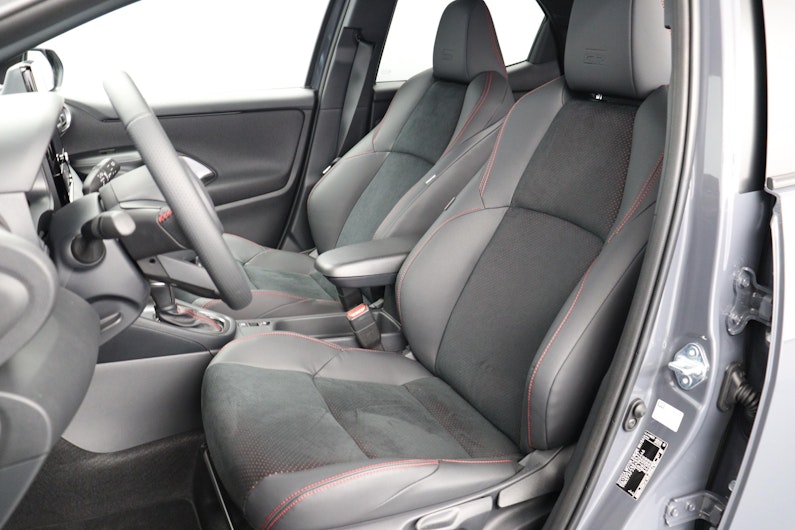 Fahrzeugbild TOYOTA YARIS