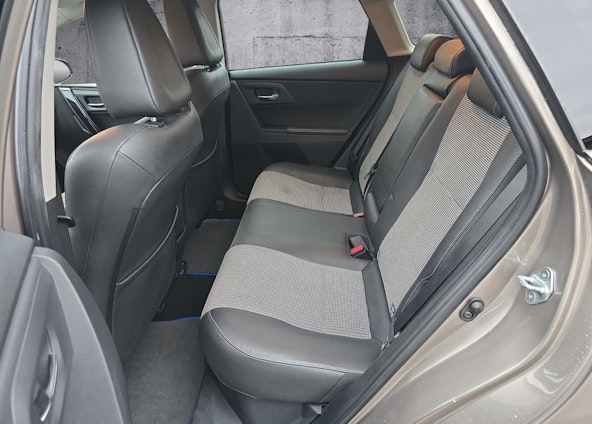 Vehicle image 9 Vehicle image 9