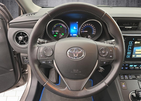 Vehicle image 5 Vehicle image 5