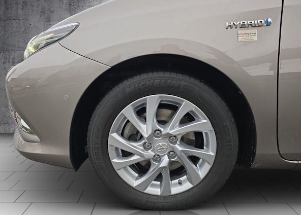 Vehicle image 14 Vehicle image 14